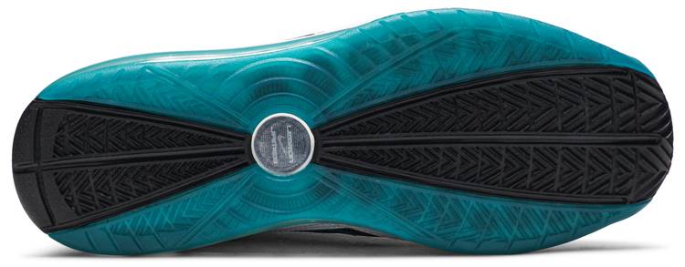 Nike LeBron 7 Retro QS Red Carpet 2019