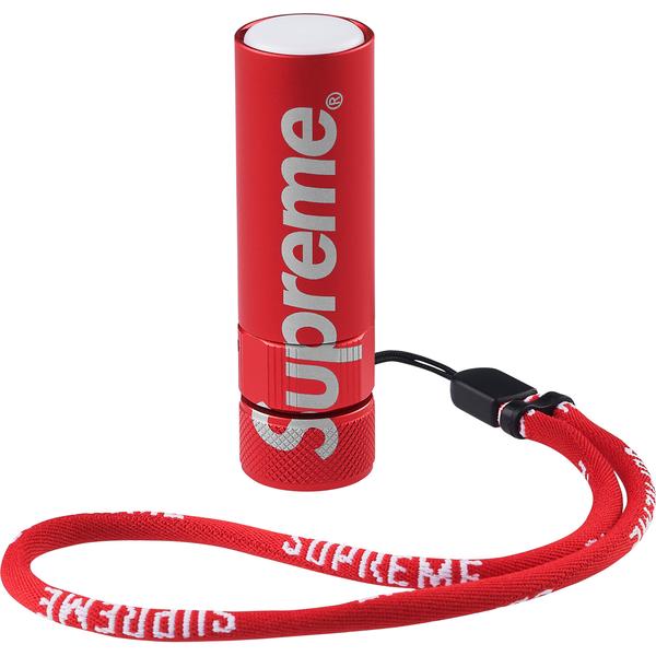 Supreme NITECORE Mini Magnetic Flashlight Red